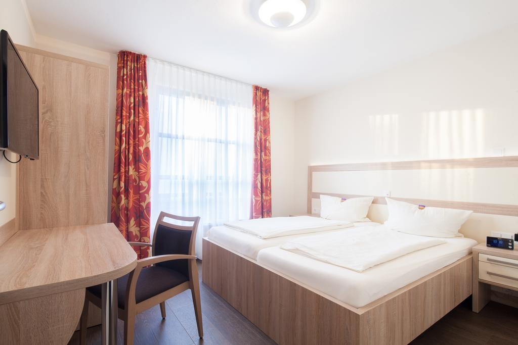 Gda Hotel Am Schlosspark Bad Homburg vor der Höhe Habitación foto